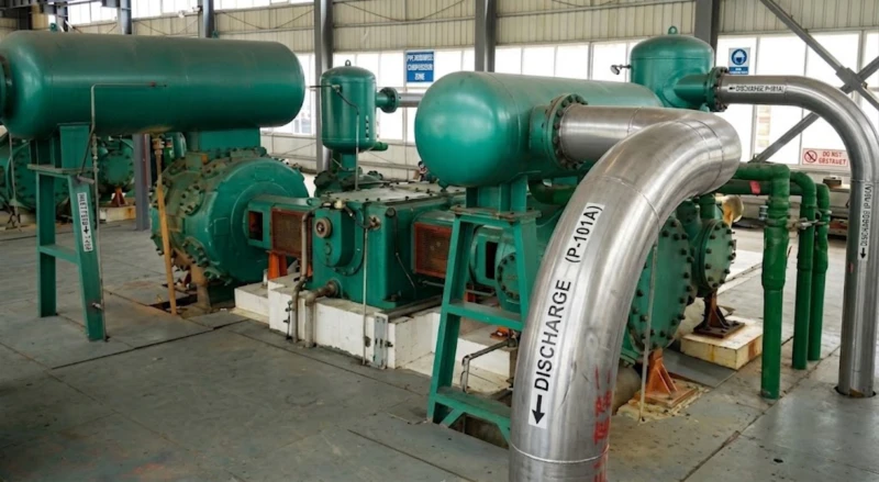 CO2 acid gas reinjection compressor installed at LNG plant site continuous sour service operation