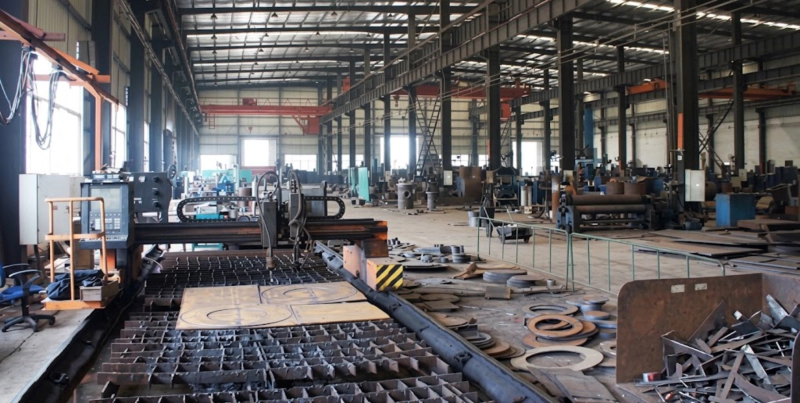 Pressure vessel fabrication workshop for separators and buffer tanks