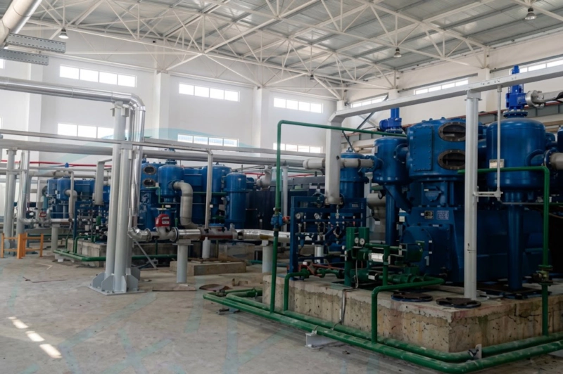ZW series nitrogen oxygen compressor at industrial gas facility or air separation plant showing L-type reciprocating compressor in nitrogen or oxygen high pressure service Russia